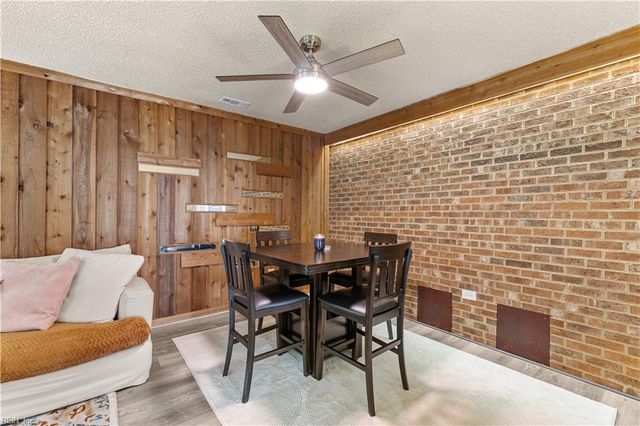 4805 Fountain Hall DR, Virginia Beach, VA 23464