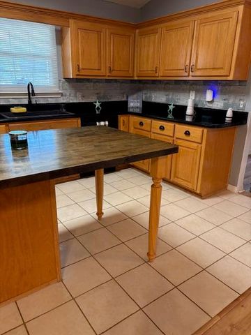 1833 Eagle Lane, Navarre, FL 32566