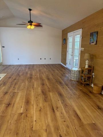 1833 Eagle Lane, Navarre, FL 32566