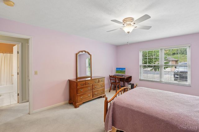 3371 Diehl Road, Cincinnati, OH 45211