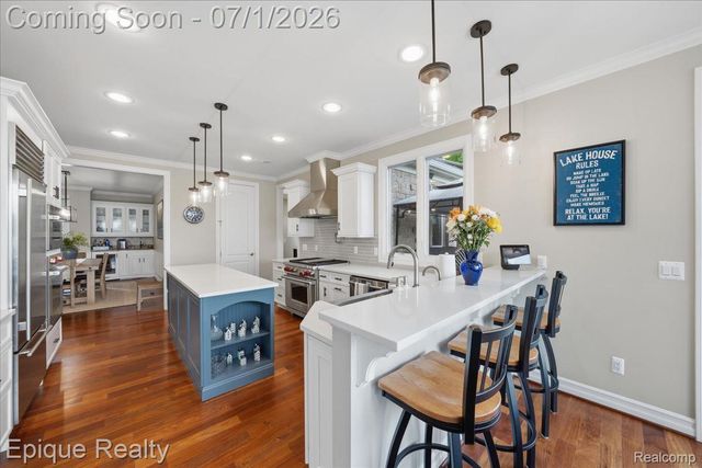 4312 Sashabaw Road, Waterford Charter Township, MI 48329
