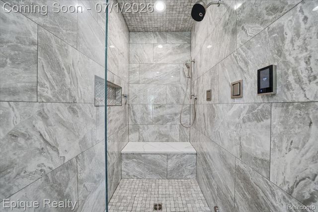 4312 Sashabaw Road, Waterford Charter Township, MI 48329