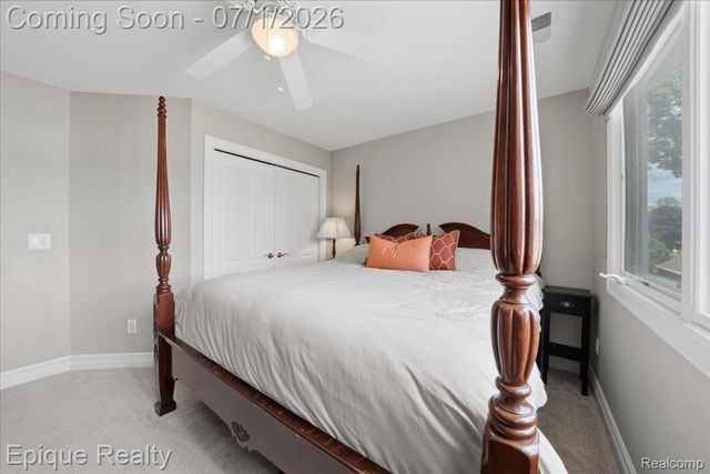 4312 Sashabaw Road, Waterford Charter Township, MI 48329