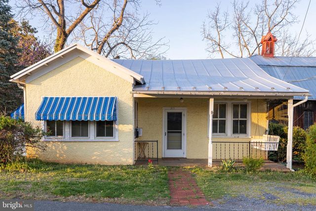 311 GRAND AVE, Front Royal, VA 22630