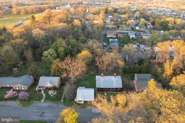 311 GRAND AVE, Front Royal, VA 22630