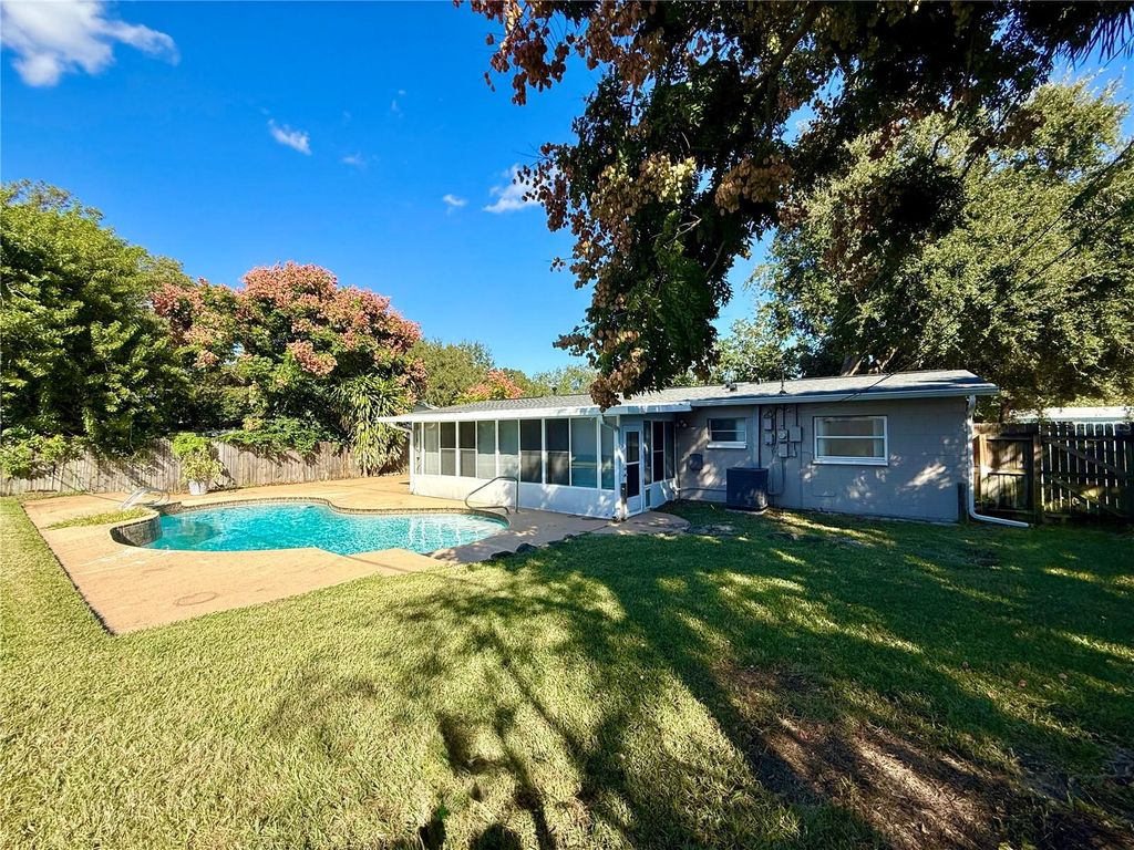 Image 29 of property listing at 2221 CATAWBA DRIVE, Cocoa, FL 32926