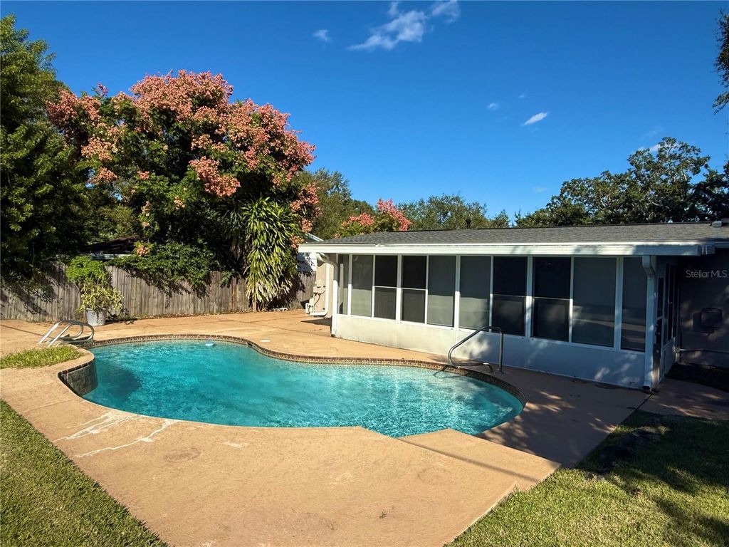 Image 30 of property listing at 2221 CATAWBA DRIVE, Cocoa, FL 32926