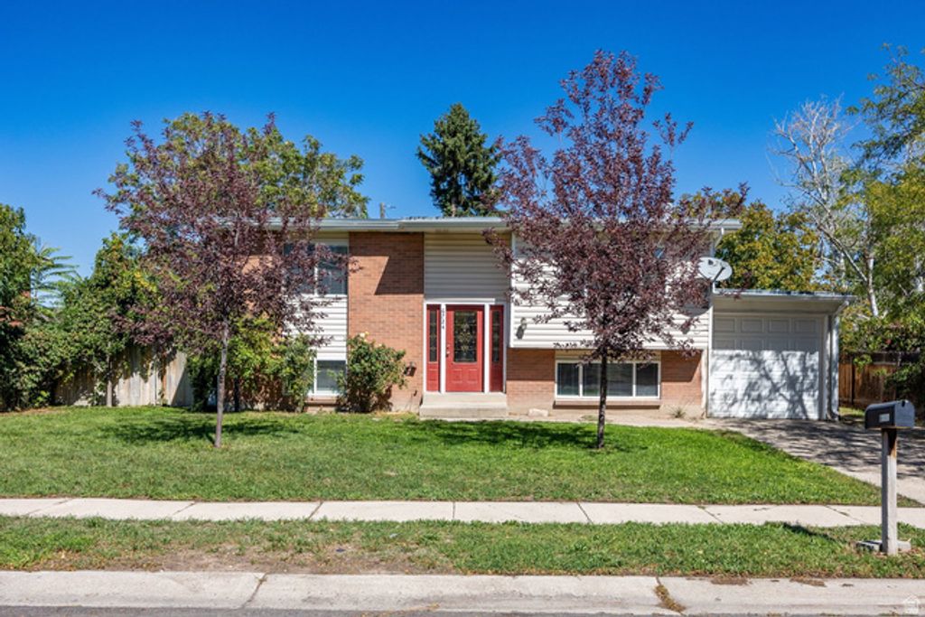 6724 W 3860 S, West Valley City, UT 84128 — exterior