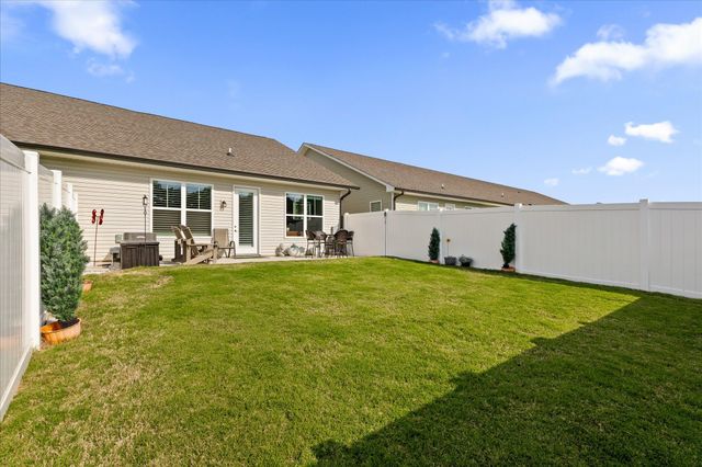 8876 James Creek Drive, Ooltewah, TN 37363