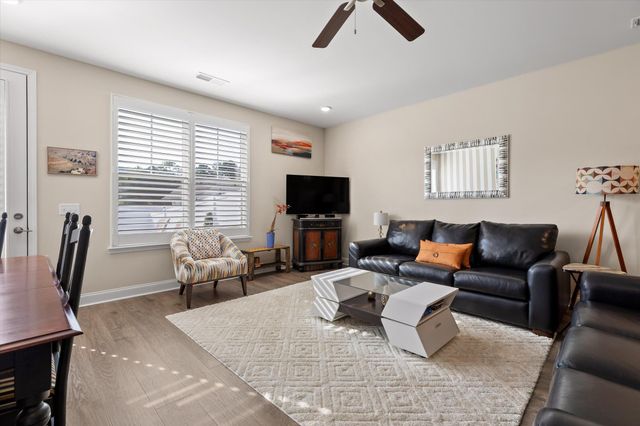8876 James Creek Drive, Ooltewah, TN 37363