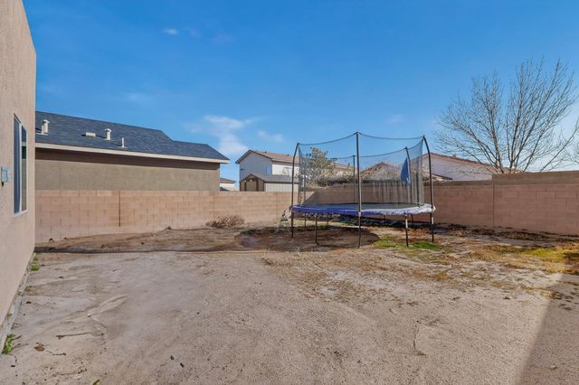 9832 Sacate Blanco Avenue SW, Albuquerque, NM 87121