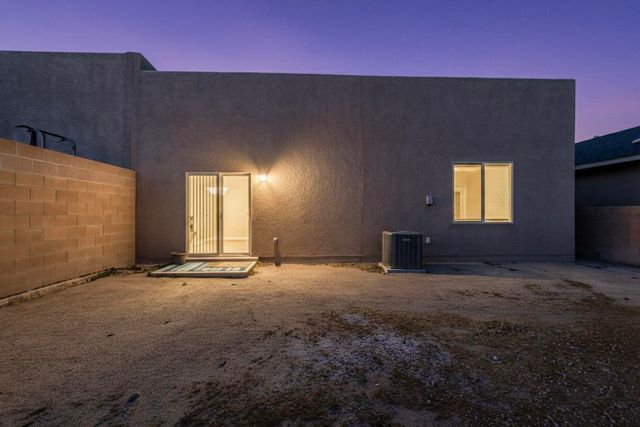 9832 Sacate Blanco Avenue SW, Albuquerque, NM 87121