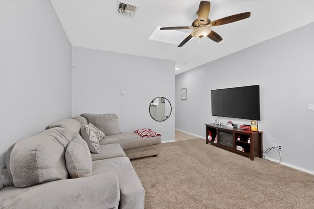 9832 Sacate Blanco Avenue SW, Albuquerque, NM 87121