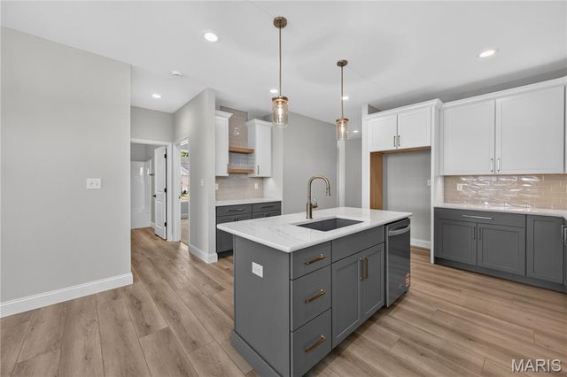 729 Barnwood Hill Drive, O'fallon, MO 63385