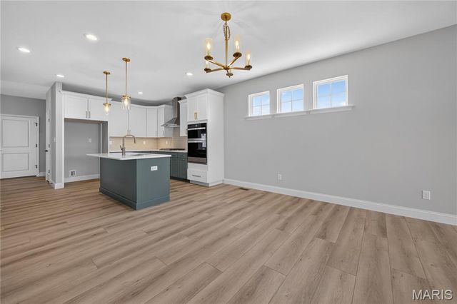 729 Barnwood Hill Drive, O'fallon, MO 63385