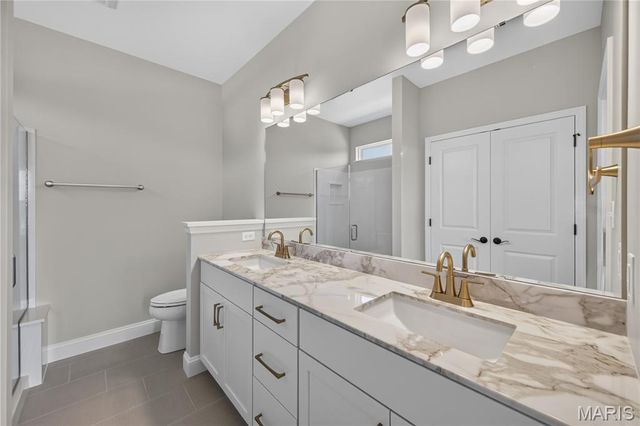 729 Barnwood Hill Drive, O'fallon, MO 63385
