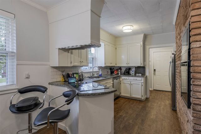 1200 Desiree Lane, Hurst, TX 76053