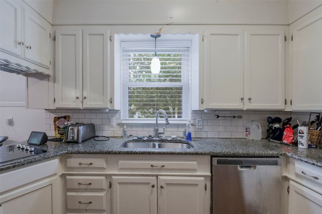 1200 Desiree Lane, Hurst, TX 76053