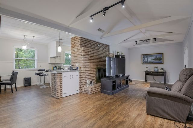 1200 Desiree Lane, Hurst, TX 76053