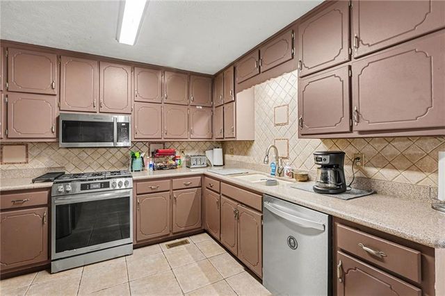 118 Country Acres Court, Mcdonough, GA 30253