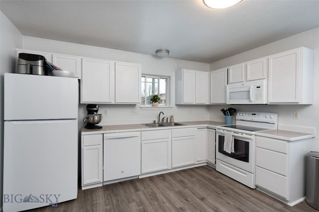 208 Show Place A, Belgrade, MT 59714