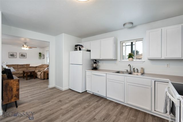 208 Show Place A, Belgrade, MT 59714
