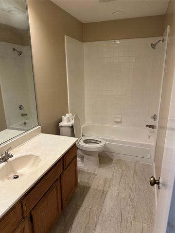 2112 Prairie Creek Trail, Garland, TX 75040