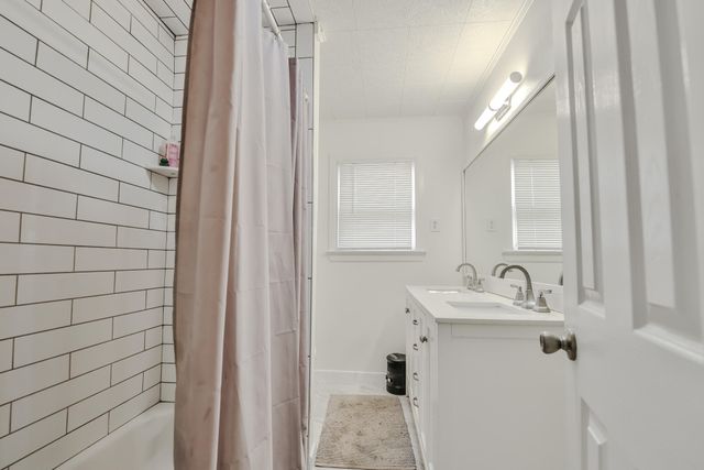 2407 32nd Street, Lubbock, TX 79411