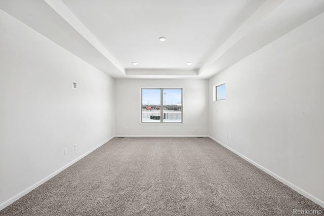 12033 Moore Lane, Washington Township, MI 48094