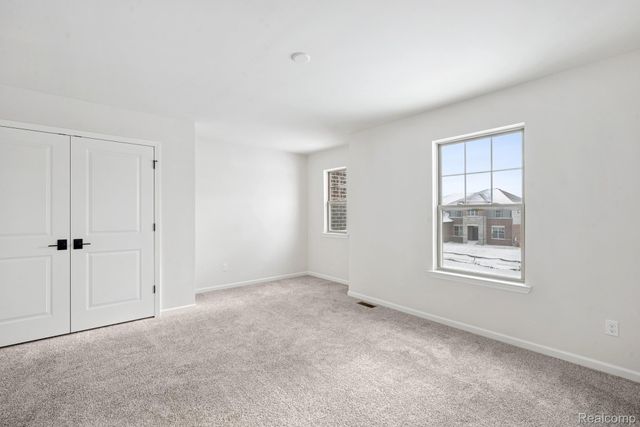 12033 Moore Lane, Washington Township, MI 48094