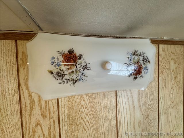 5674 Lewis Avenue, Tulsa, OK 74130