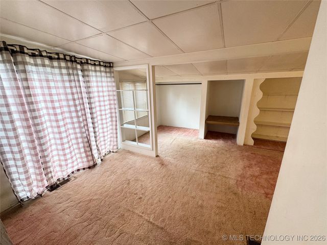 5674 Lewis Avenue, Tulsa, OK 74130