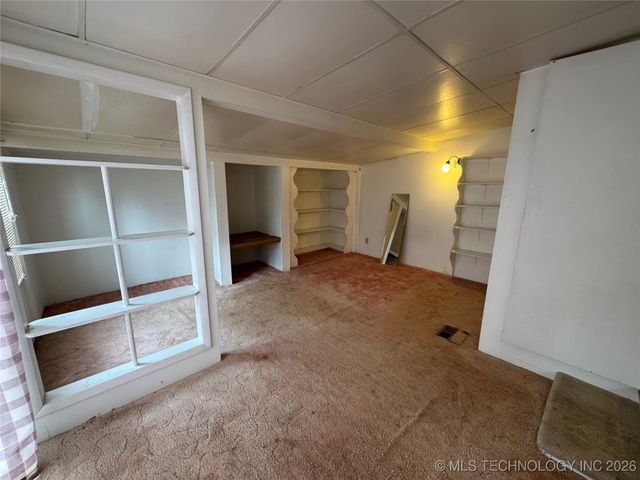 5674 Lewis Avenue, Tulsa, OK 74130