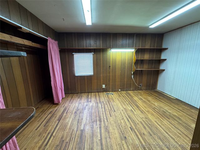 5674 Lewis Avenue, Tulsa, OK 74130