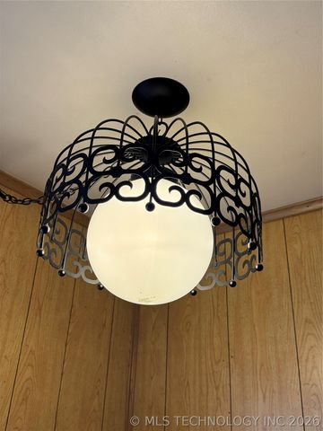 5674 Lewis Avenue, Tulsa, OK 74130