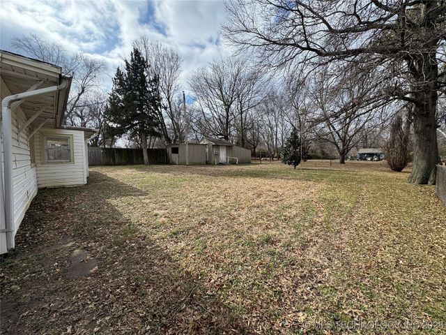 5674 Lewis Avenue, Tulsa, OK 74130