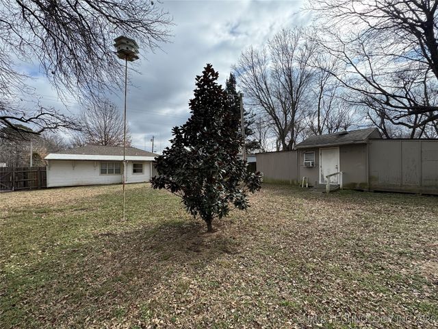 5674 Lewis Avenue, Tulsa, OK 74130