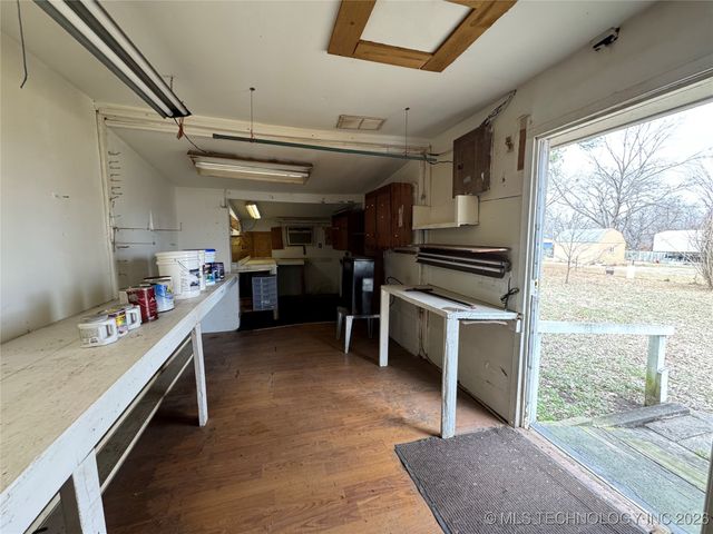 5674 Lewis Avenue, Tulsa, OK 74130