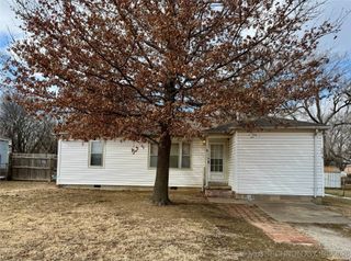 5674 Lewis Avenue, Tulsa, OK 74130