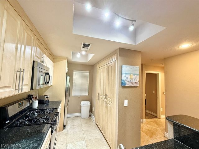 210 East Flamingo Road 215, Las Vegas, NV 89169