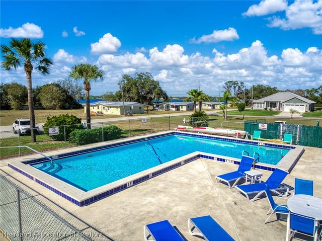 319 Grove Circle, Avon Park, FL 33825