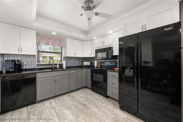 319 Grove Circle, Avon Park, FL 33825