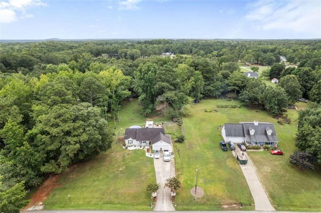 1729 Brandi Lane, Loganville, GA 30052