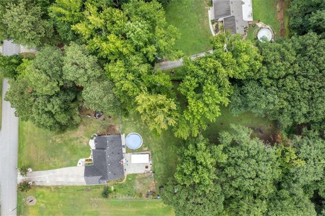 1729 Brandi Lane, Loganville, GA 30052