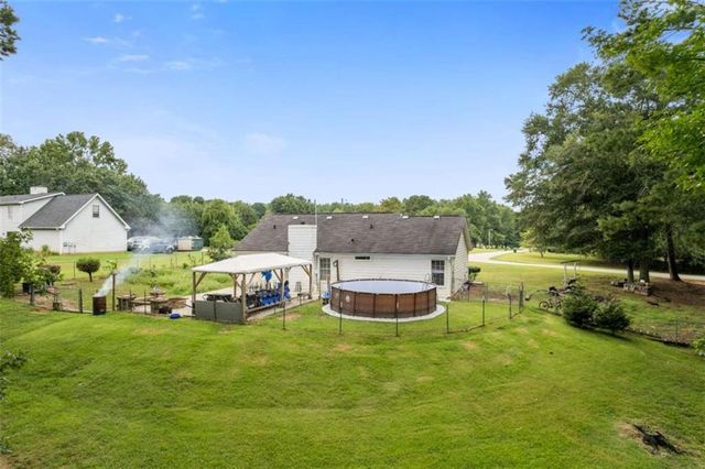 1729 Brandi Lane, Loganville, GA 30052