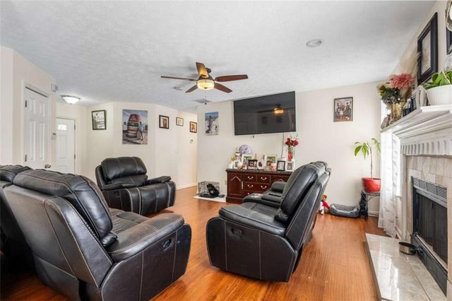 1729 Brandi Lane, Loganville, GA 30052