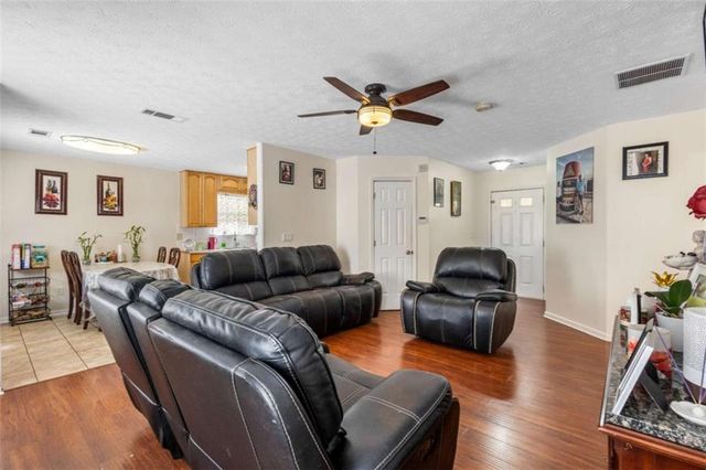 1729 Brandi Lane, Loganville, GA 30052