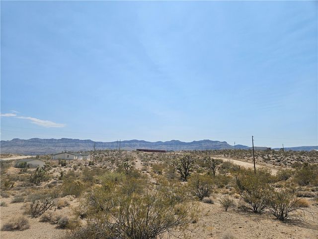 955 E Pueblo Drive, Meadview, AZ 86444
