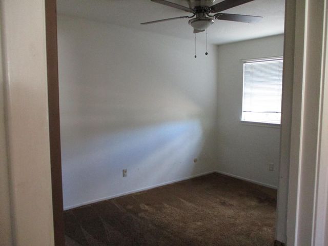 3742 Estate Dr, Stockton, CA 95209