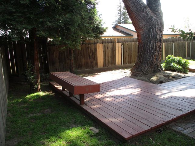 3742 Estate Dr, Stockton, CA 95209